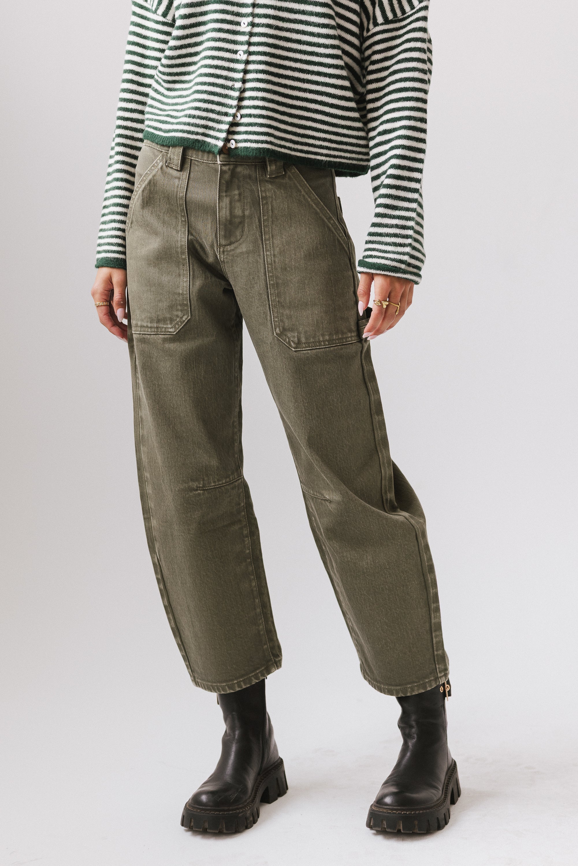 Scottie Barrel Jeans in Olive - FINAL SALE - Image 3