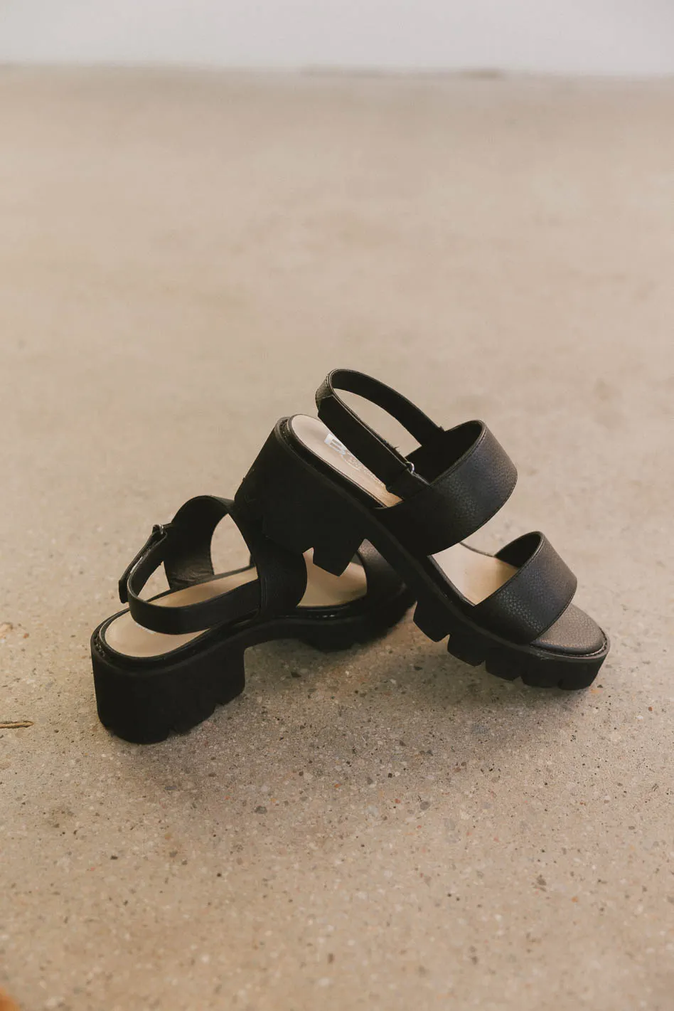 Seychelles Armitage Sandal in Black - FINAL SALE - Image 3