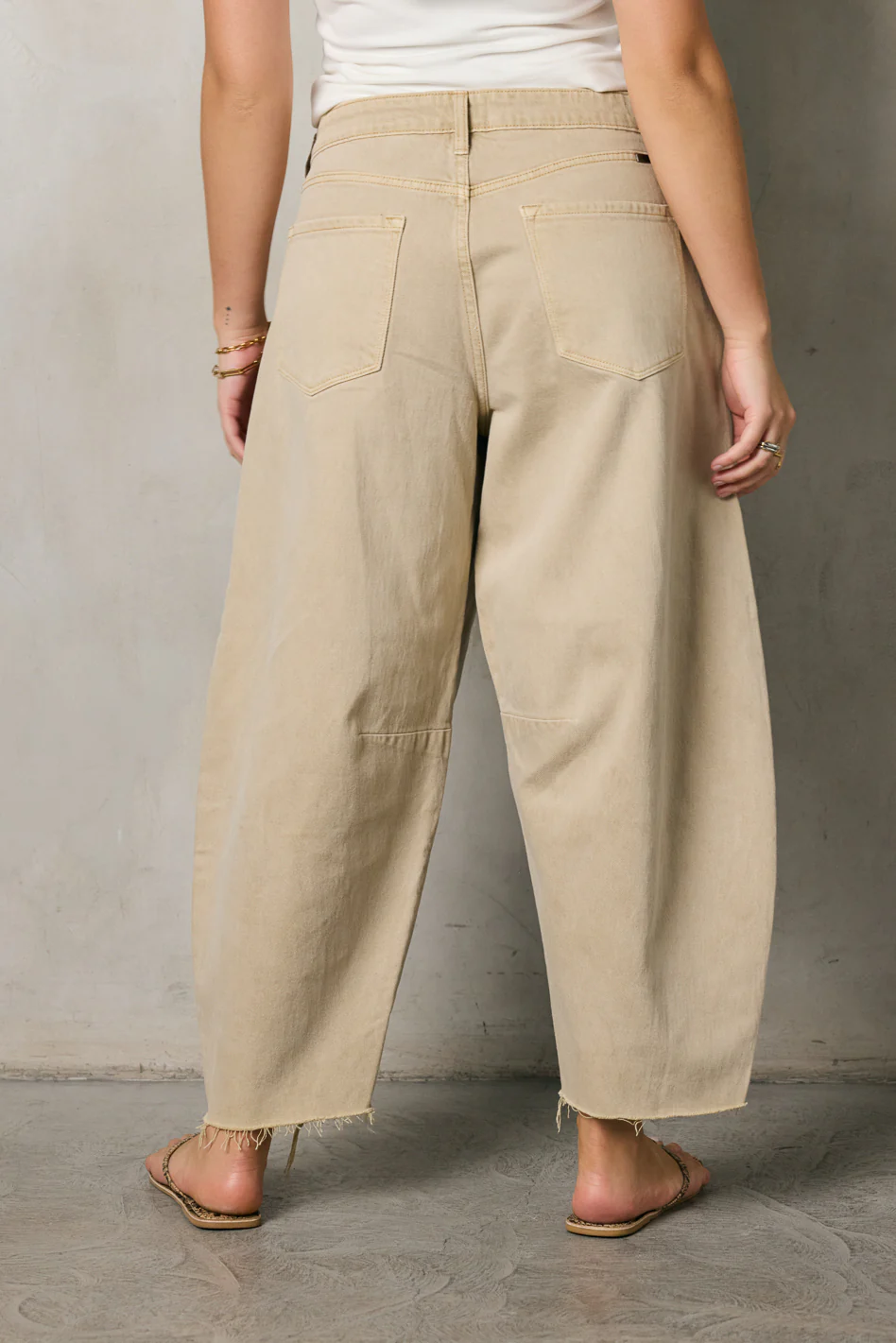 Shay Barrel Jeans - FINAL SALE - Image 4