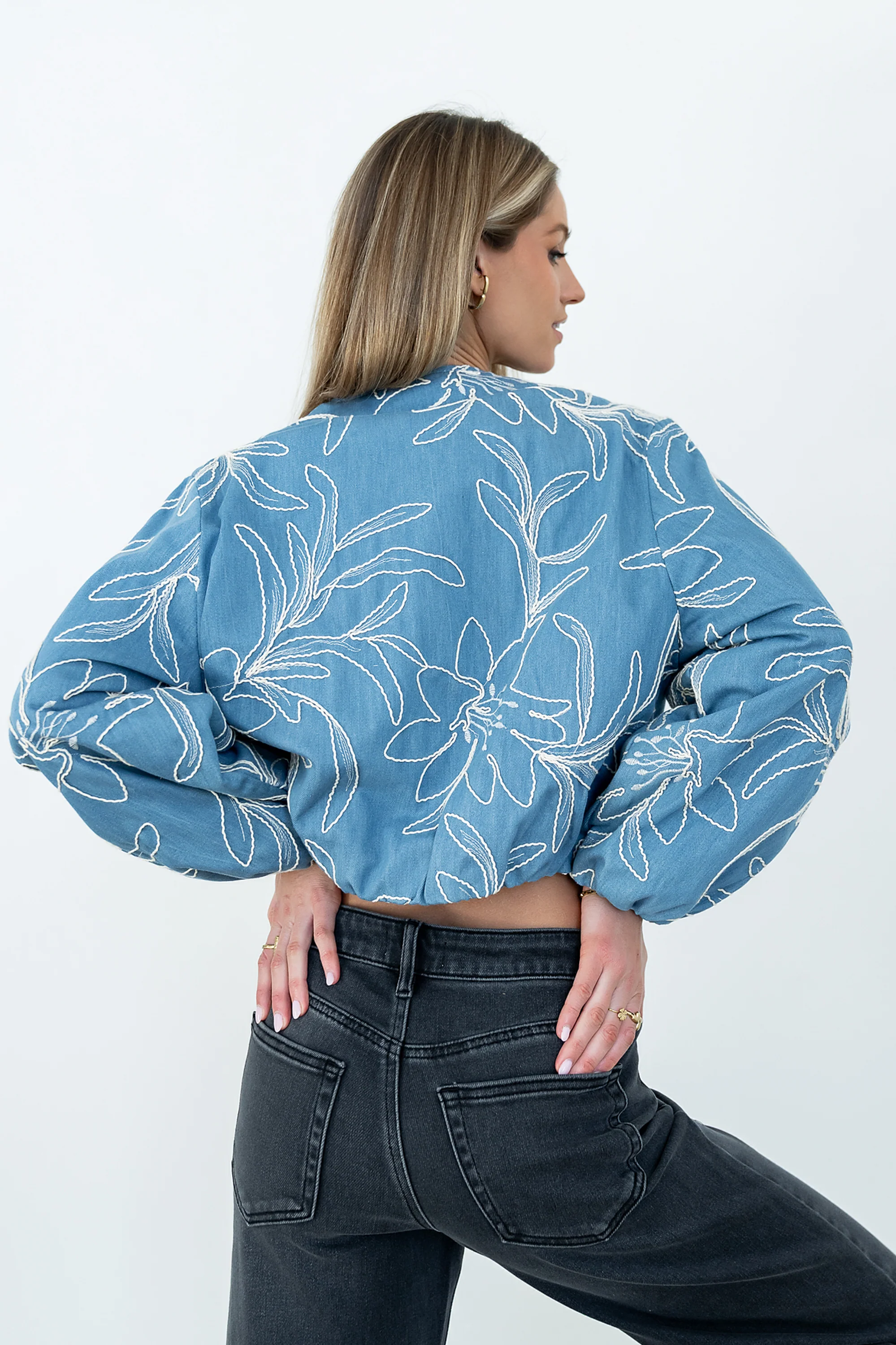 Sidney Embroidered Jacket in Medium Wash - Image 3