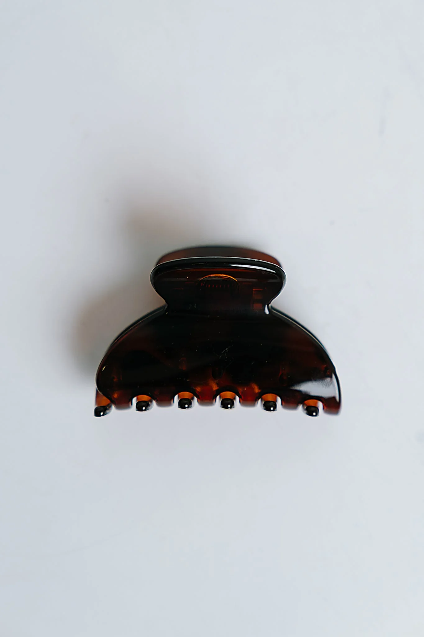 Sienna Claw Clip in Brown - FINAL SALE