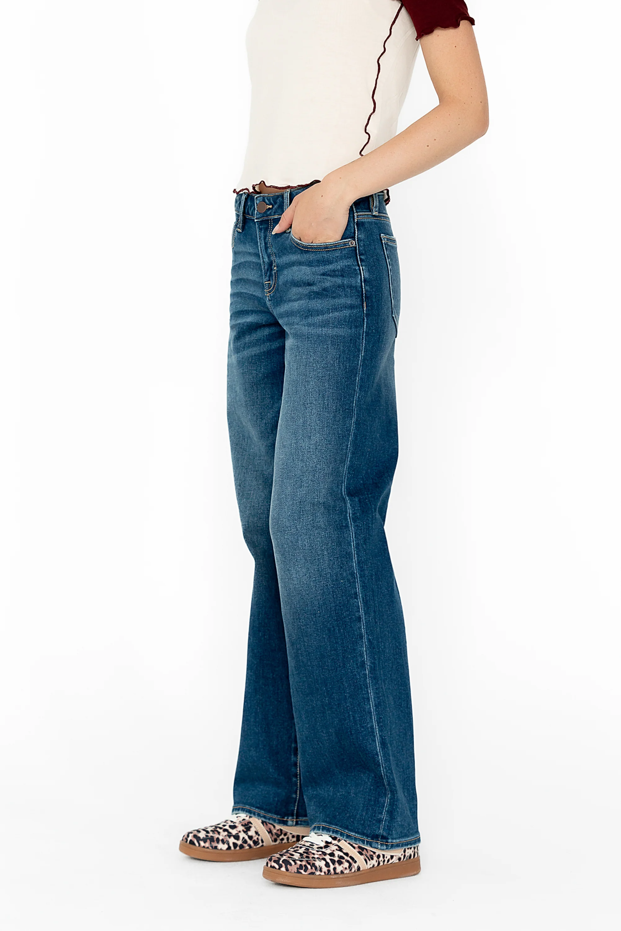 Sloane Wide Leg Jeans in Dark Wash - Image 5