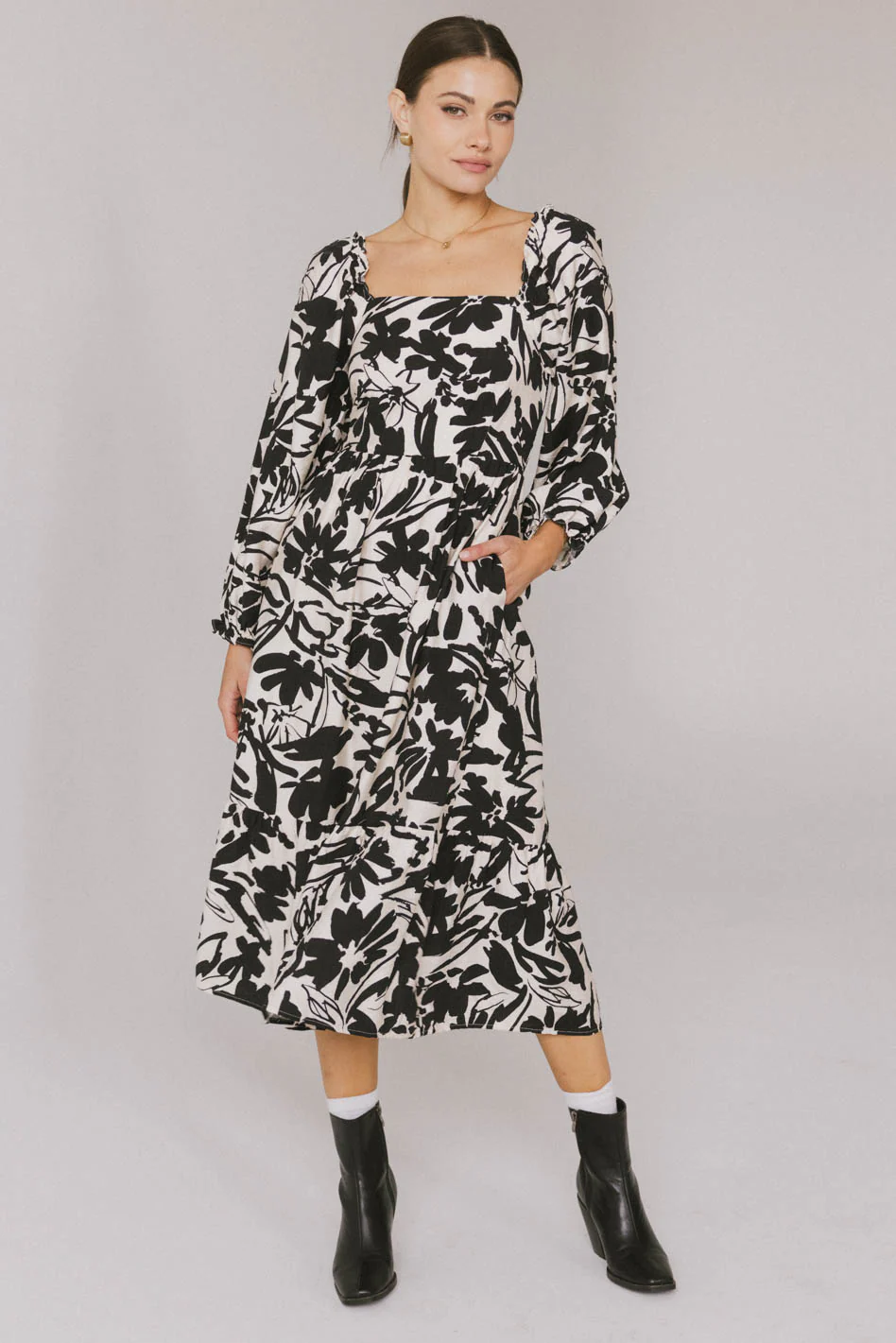 Soren Midi Dress in Black - FINAL SALE - Image 2