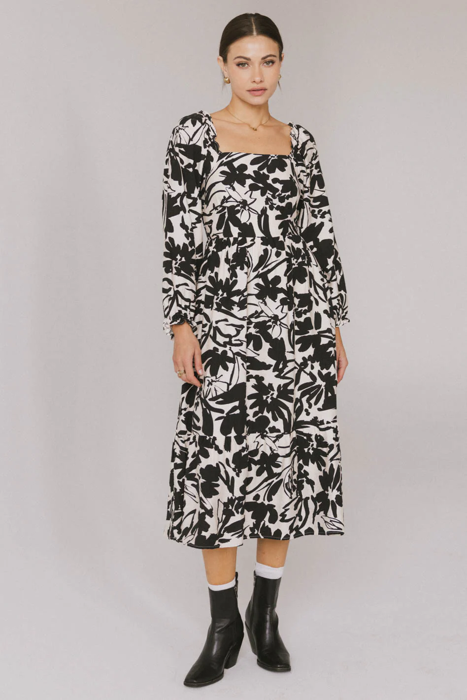 Soren Midi Dress in Black - FINAL SALE - Image 6