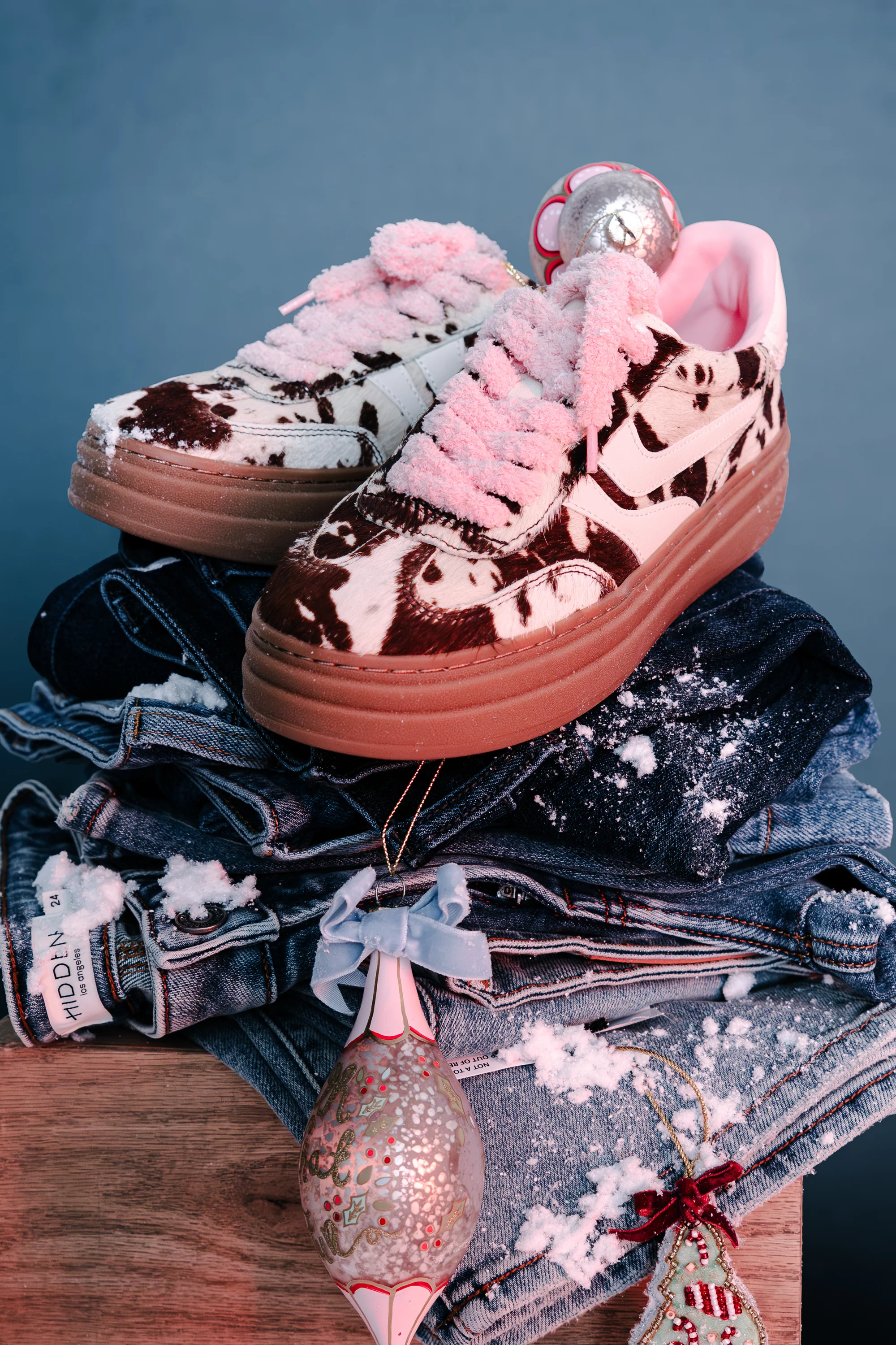 Steve Madden Dodge Sneaker in Cow Print - FINAL SALE - Image 5
