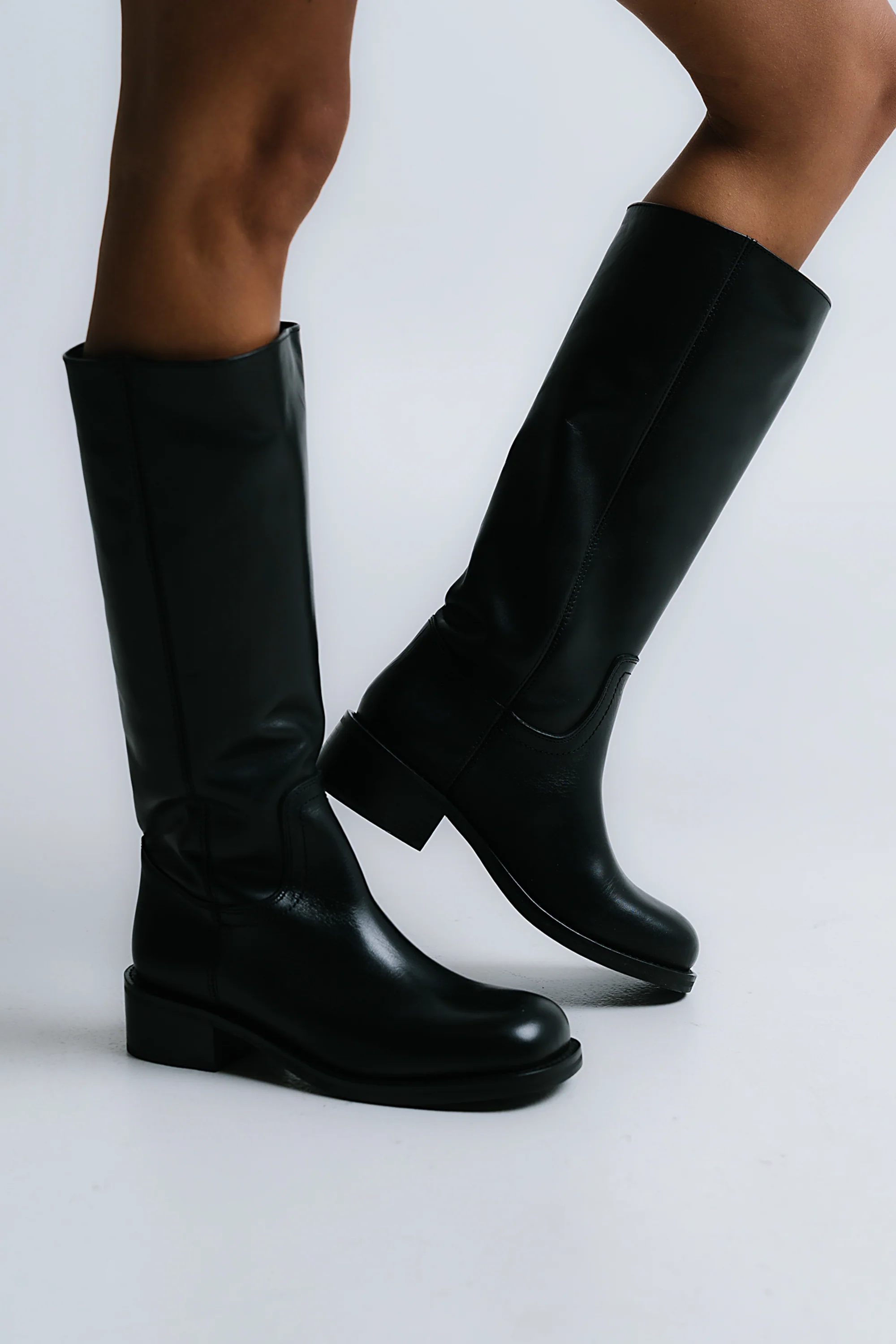 Steve Madden Riggs Tall Boots in Black - Image 4