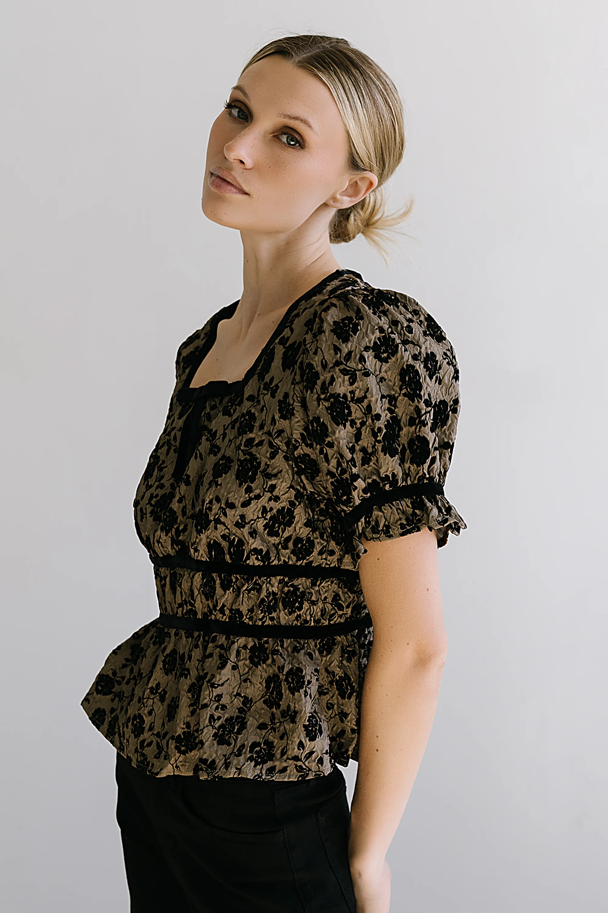 Tallie Floral Blouse in Mocha - FINAL SALE - Image 2