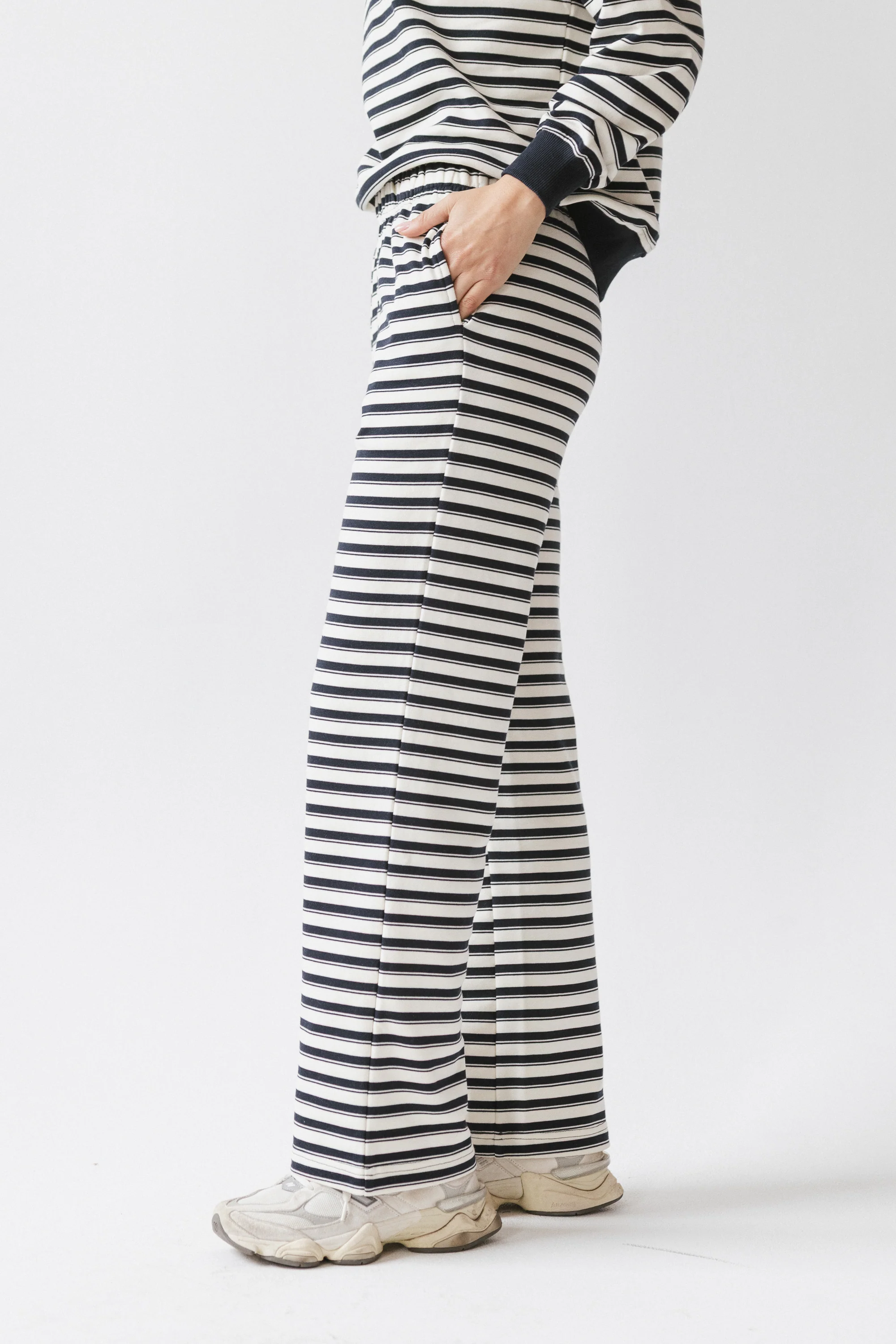 Taya Striped Wide Leg Pants in Navy - FINAL SALE - Image 5
