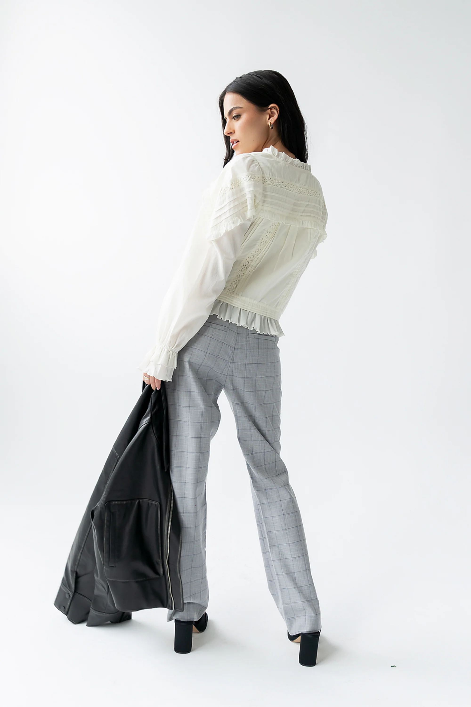 Willow Slim Straight Trouser in Grey - Image 3