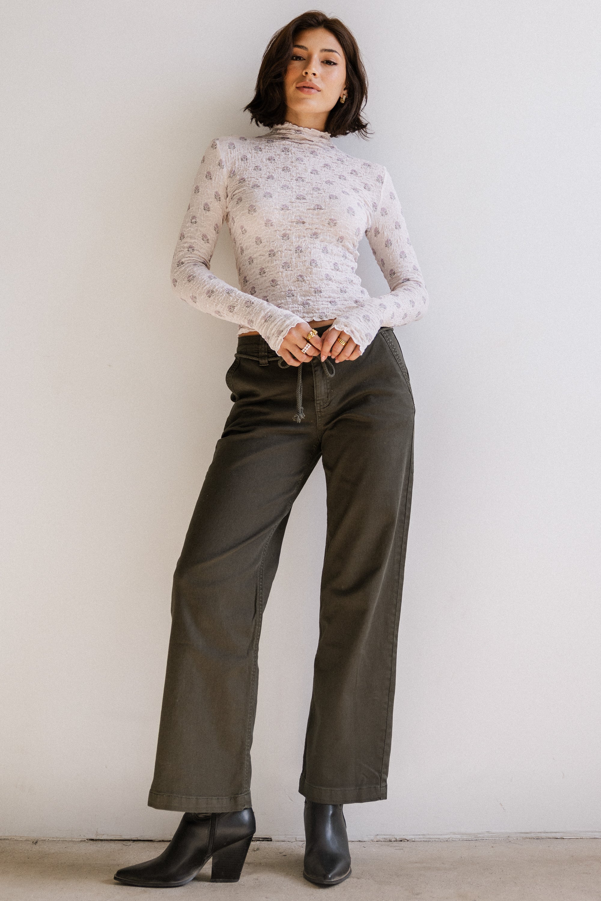 Winnie Floral Crinkle Top in Ivory - FINAL SALE - Image 3