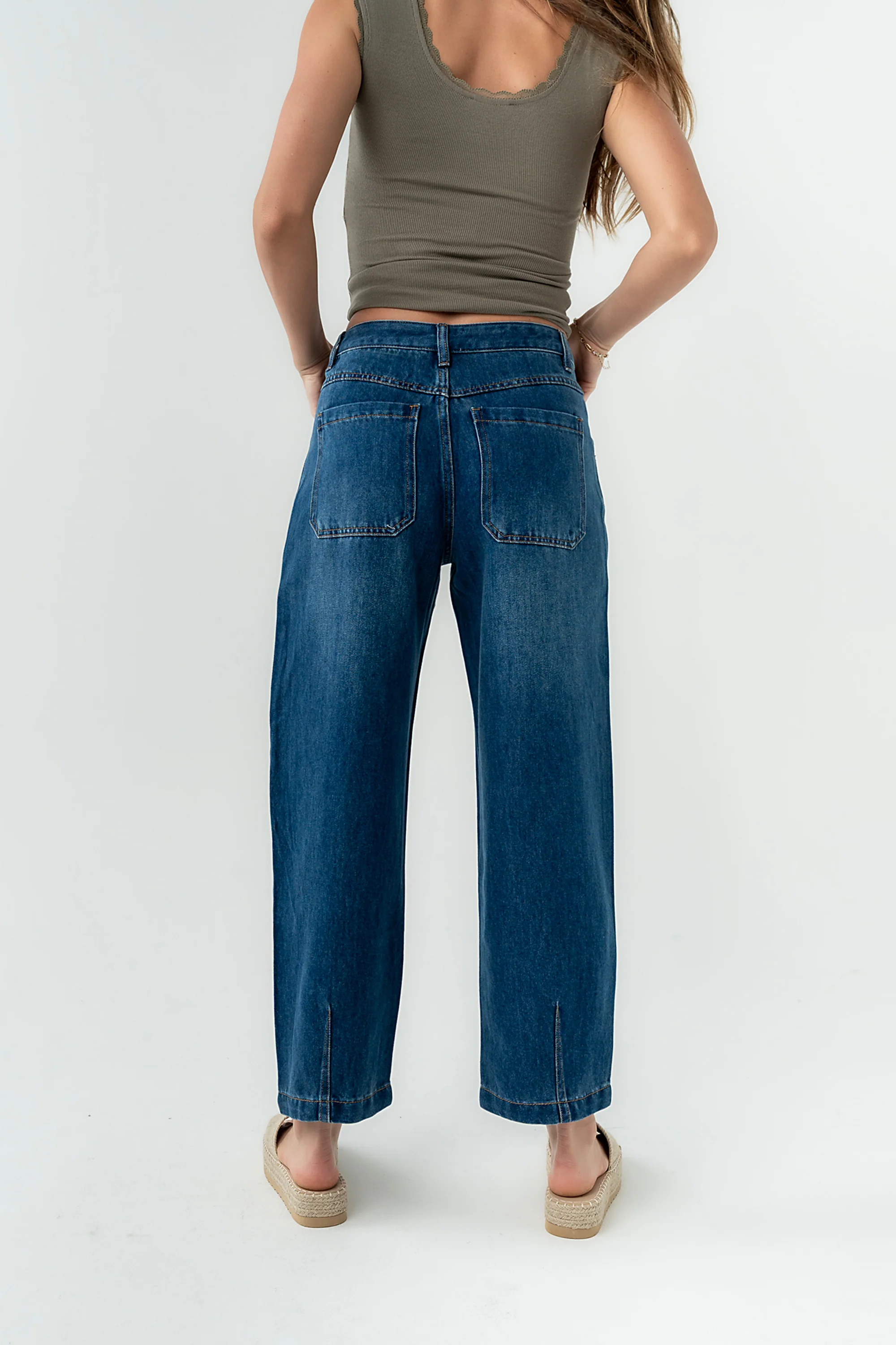 Yana Barrel Jeans - Image 6