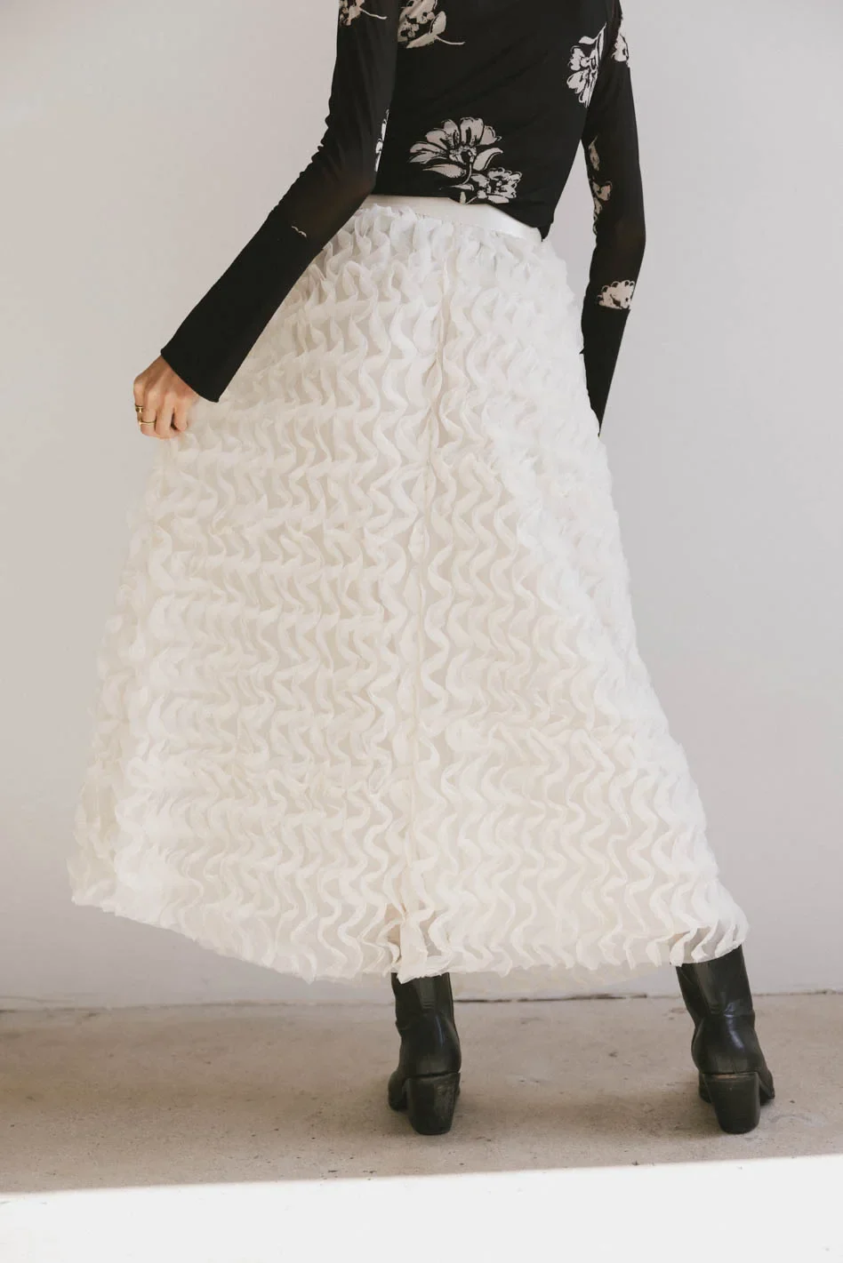 Yani Ruffle Tulle Maxi Skirt in Cream - FINAL SALE - Image 3