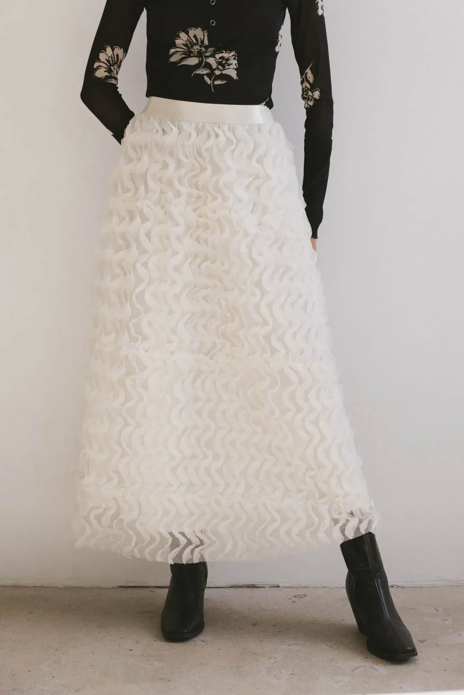Yani Ruffle Tulle Maxi Skirt in Cream - FINAL SALE - Image 5