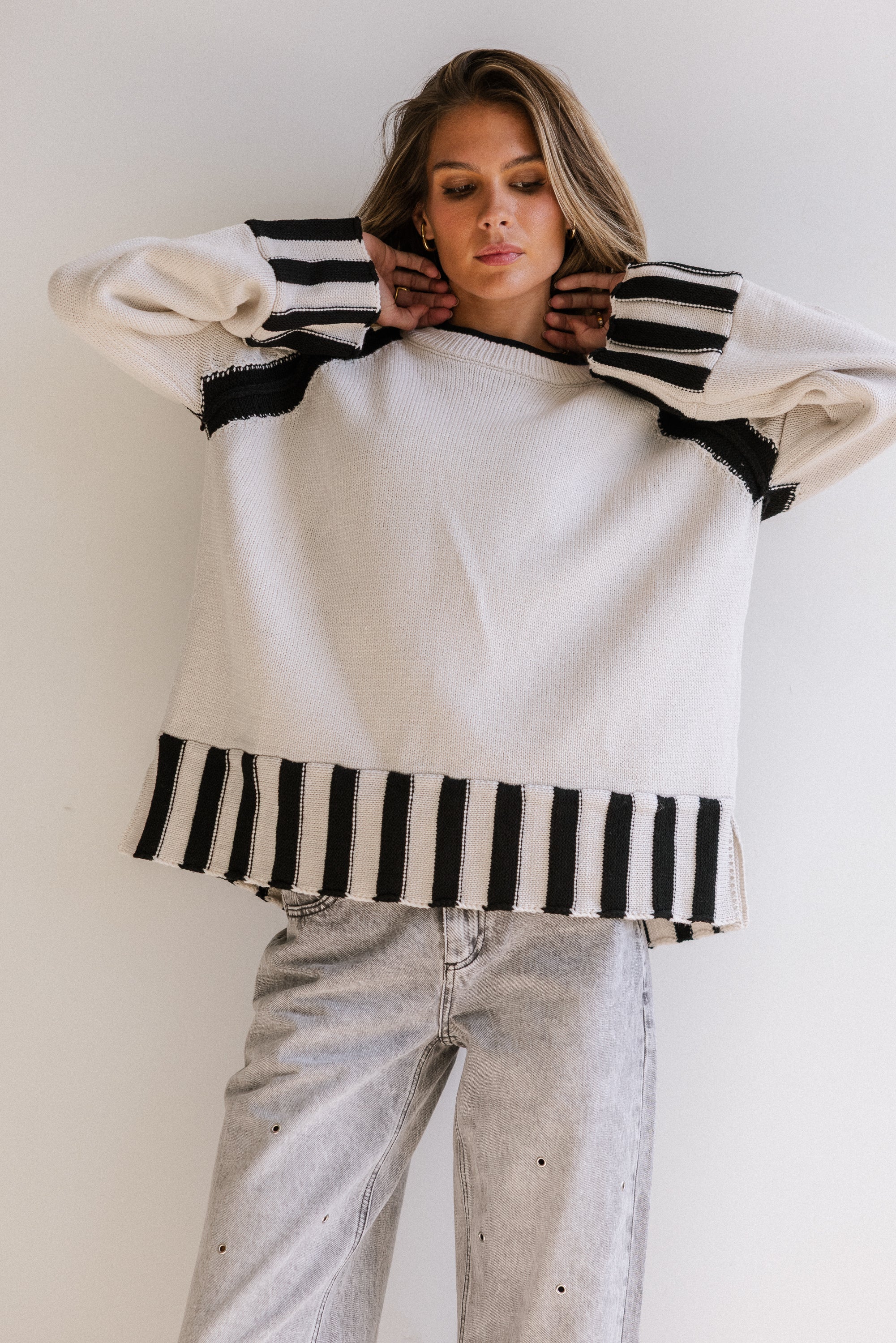 Zoe Oversized Sweater - FINAL SALE - Image 2